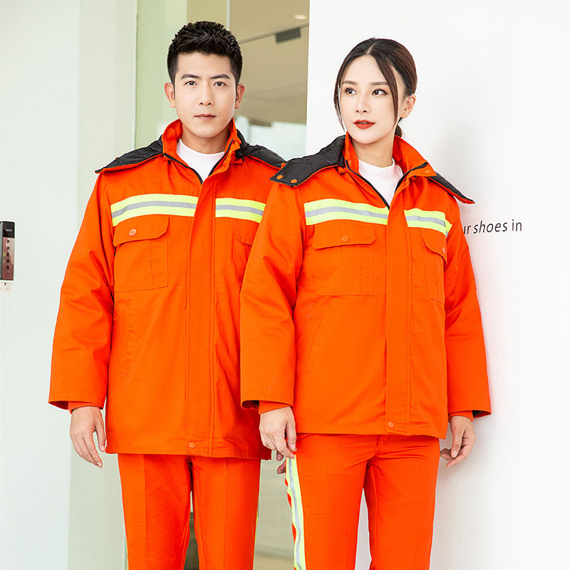 綠反環(huán)衛(wèi)棉服