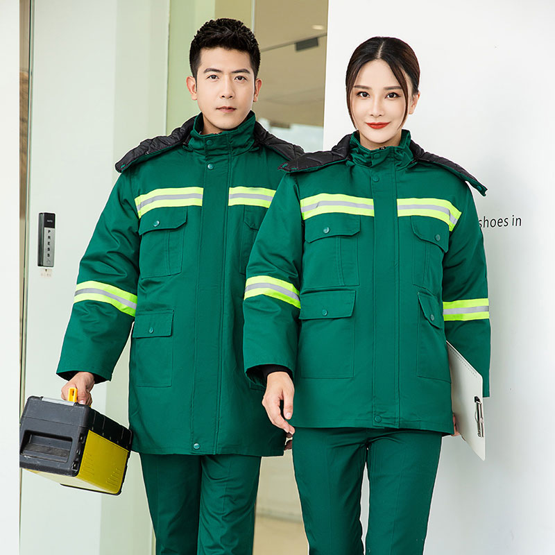 綠反環(huán)衛(wèi)棉服